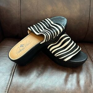 Like New Patricia Nash Zebra print leathered slide wedge sandals